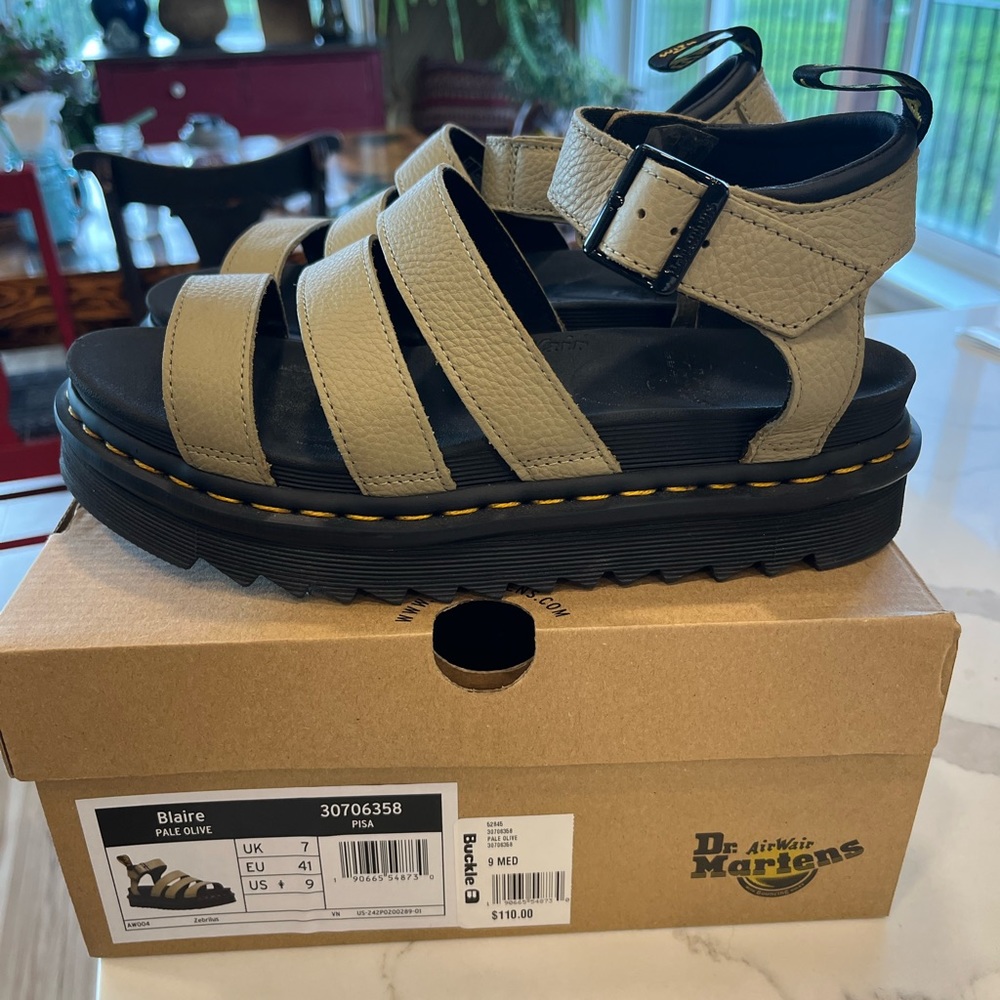 Dr. Martens Blaire sandals